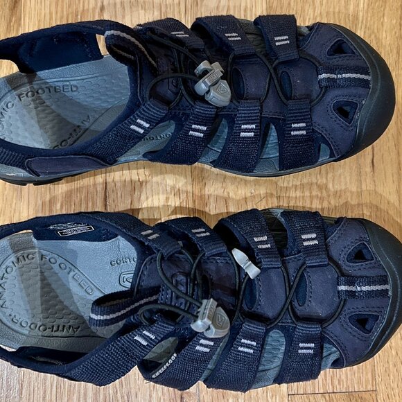 Keen Newport Closed Toe Sandals for Teens / Men Size 8 Excellent Condition - Picture 1 of 9